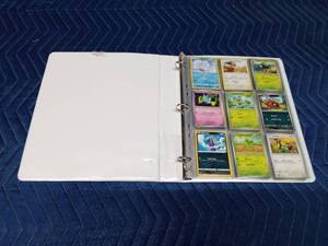 Binder of 90 Pokmon cards