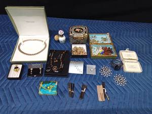 Flat of jewelry including 50s or 60s Bergere pin and more