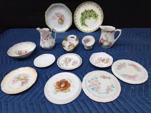 Box of vintage China dishes