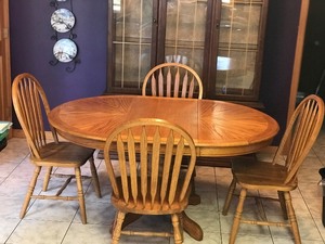 Solid Wood Table with 4 Chairs and Leaf