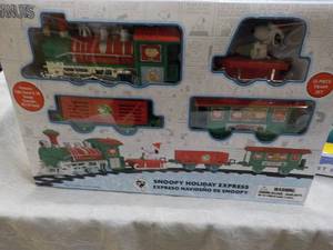 Peanuts 12 pc Train Set...