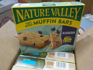 Case of 8 boxes Nature Valley Blueb...