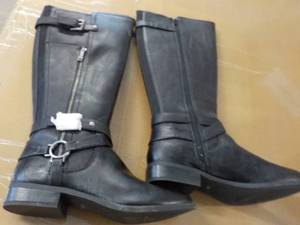 New Boots size 11M...