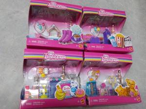 4 Mini Barbie Land Toys...