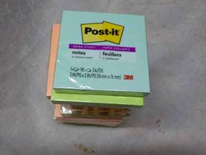 12 Post It 3 Pads...