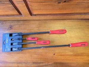 Brand New Pry Bar Set