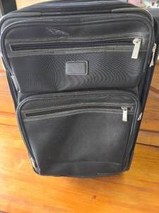 Small Rolling Luggage Black