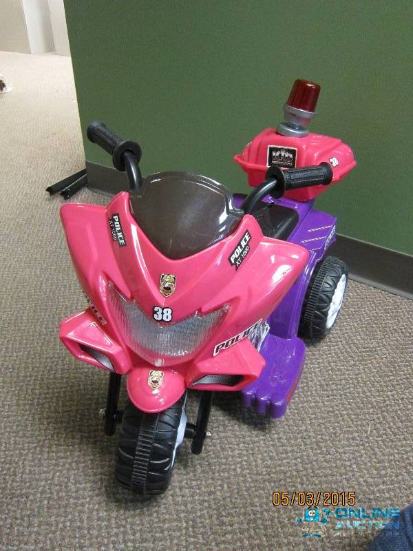 lot 22 image: Police Bike