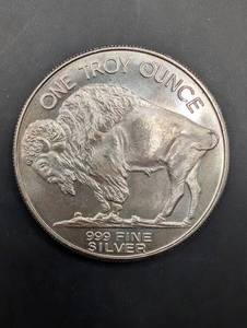 Buffalo Silver Round - 1 oz .999 Fine Silver - Native American Obverse