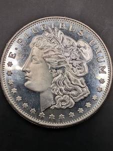 United States Mint American Silver Eagle 1 oz .999 Fine Silver Coin