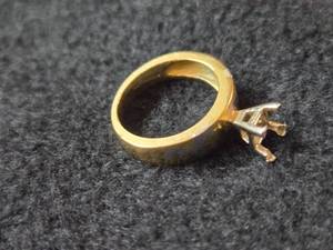 6.5-grams 18K Gold Ring