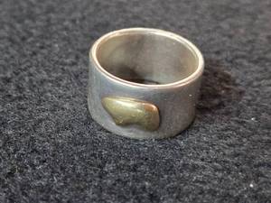 12.2-grams 14k White Gold Ring