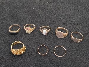 Lot of (8) Rings