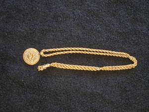 27.9-grams 14K Gold Pendant Necklace with Small Gems 22