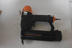 WEN 61721 18-Gauge 38-Inch to 2-Inch Pneumatic Brad Nailer Current price$31.99