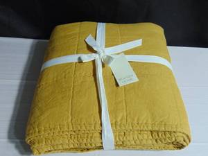 French Linen Box Stitch Quilt - TwinTwin XL - Honey  BOKSER HOME