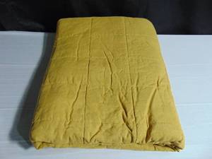 French Linen Box Stitch Quilt - TwinTwin XL - Honey  BOKSER HOME