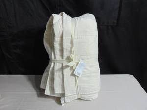 French Linen Box Stitch Quilt - KingCal King - White  BOKSER HOME