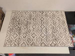 NEW MINERAL SPRING TAHARA ACCENT RUG
