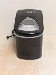FRIGIDAIRE COUNTERTOP ICEMAKER