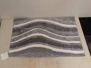 NEW COTTON SWIRL BATH MAT GRAY & WHITE