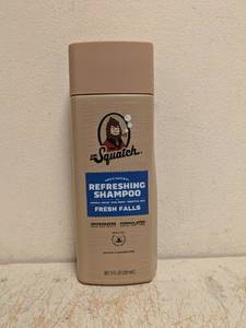 NEW DR. SQUATCH MENS NATURAL REFRESHING SHAMPOO FRESH FALLS
