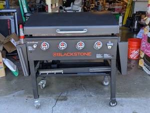 BLACKSTONE 36 FLATTOP GRIDDLEGRILL