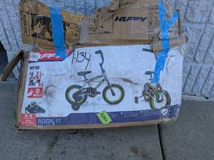 NEW HUFFY ROCK IT 12KIDS BICYCLE WITH TRAINING WHEELS