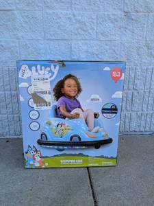 NEW BLUEY 6V BATTERY POWERED RIDE ON BUMPER CAR