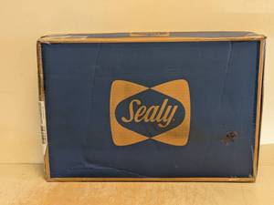 NEW SEELY PILLOW