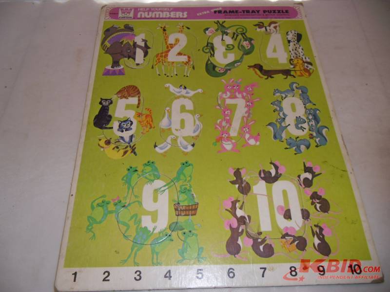 lot 19 image: 1930s 1940s Vintage Childrens Books, Puzzles, Tiddly Winks Game