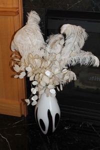 Art Glass Vase & Floral