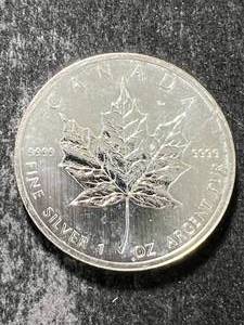 2012 CANADIAN MAPLE LEAF 1 TROY OZ .9999 FINE SILVER