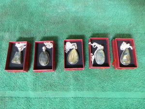 5 Labradorite Pendants