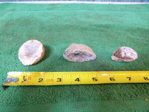 3 Geodes Crystals