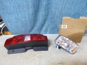 2 Automotive Lights