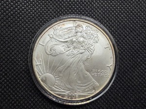 2006 Beautiful Uncirculated 1 Oz. Silver American Eagle  Greysheet Wholesale Value is $97.40