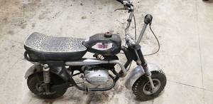 Vintage Artic Cat mini bike - has sat in a heated shop but not run for years