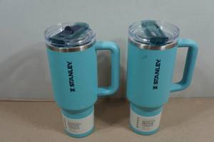 2 Damaged Stanley 40oz Quencher Protour Tumblers