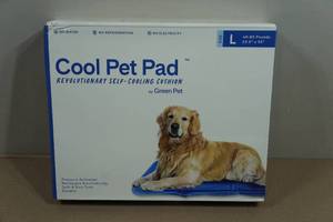 Green Pet Self-Cooling Cushion - Large 23.6x35