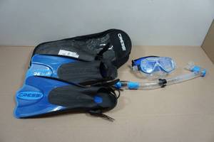 Cressi Adult Rondine Palau Fin Snorkel Set - Fin Size SM