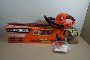 Black & Decker 22 Dual Action Hedge Trimmer