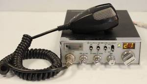 Cobra 25 NW LTD Classic 40 Channel Mobile CB Radio Transceiver W Mic. Power Up