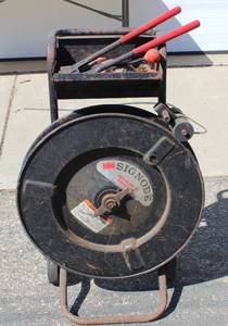 Signode Model DF-15 Industrial Steel Strapping Dispenser cart