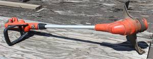 Black& Decker Electric Line Trimmer 120 Volts, 6Amp, 7500 RPM