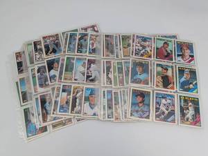 Topps Baseball Cards - Vintage 1980s-1990s Team Cards Collection