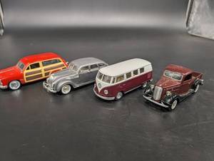 KinSMART Die-Cast Cars - Volkswagen Classic Bus 952 & 1937 Ford Pickup (Lot of 4)