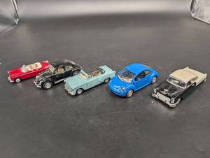 5-Piece Vintage Classic Model Cars Miniature Vehicle Assortment for Collectors
