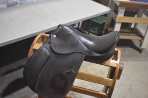 English Saddle