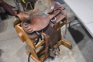 15" Red Rancher Saddlery Western Saddle